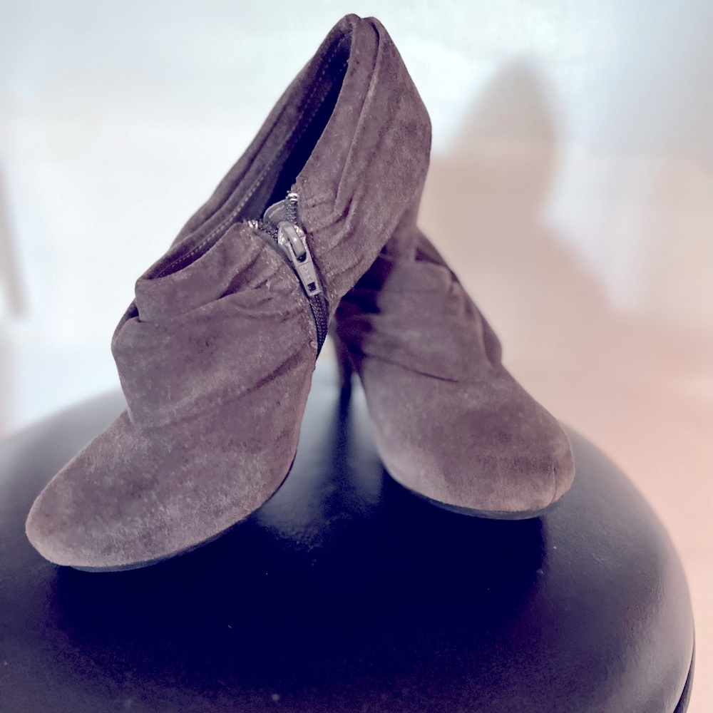 Worthington Calf Faux Suede Heels